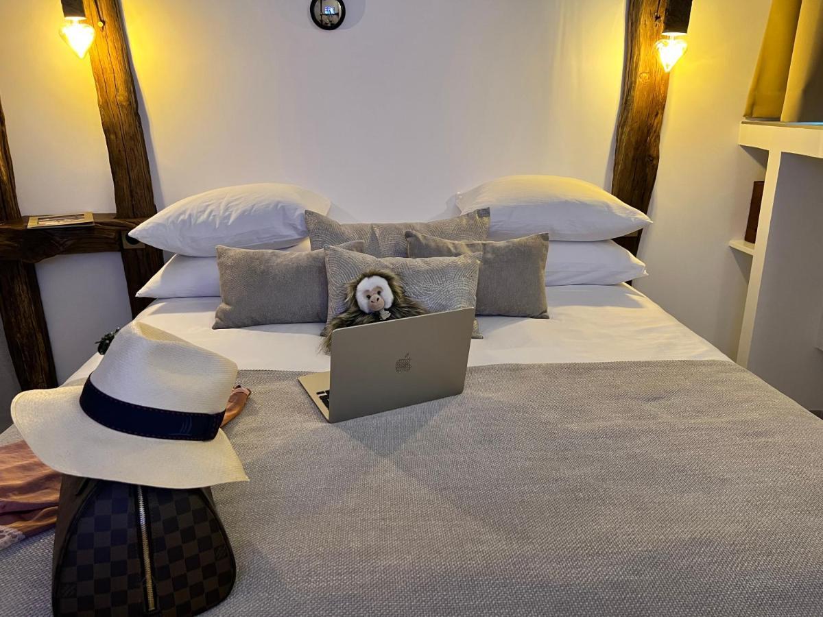 Tamarin & Capucin Suite Balneo โอบาญ ภายนอก รูปภาพ